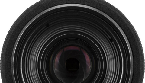 Canon Turns Its Attention to More Affordable Full Frame Lenses