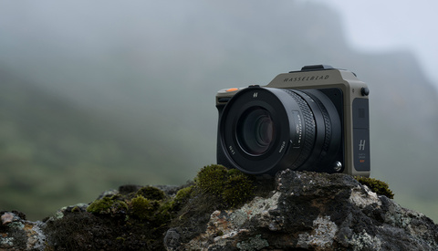 Hasselblad Introduces X2D 100C Earth Explorer Limited Edition for Adventurous Photographers